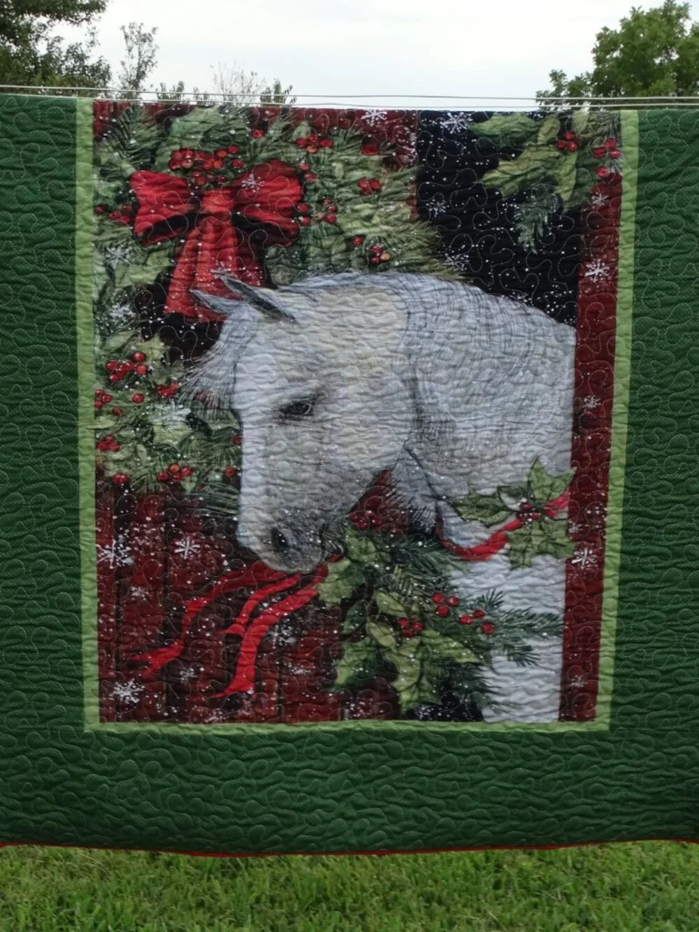 Handmade Christmas Horse Barn Country Christmas Quilt Fleece Backing